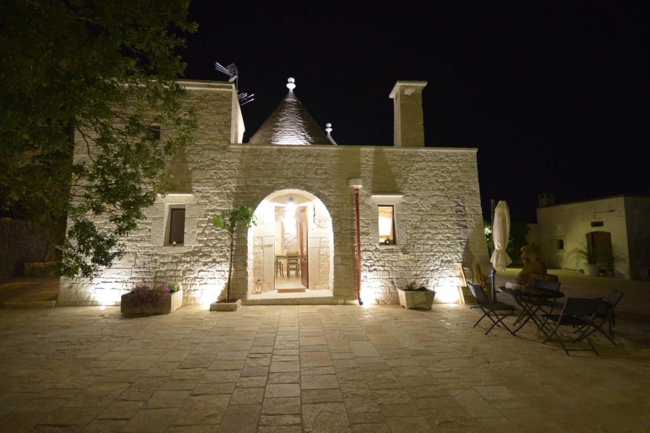 Trulli Petra Chiara Bed and Breakfast Locorotondo Buitenkant foto