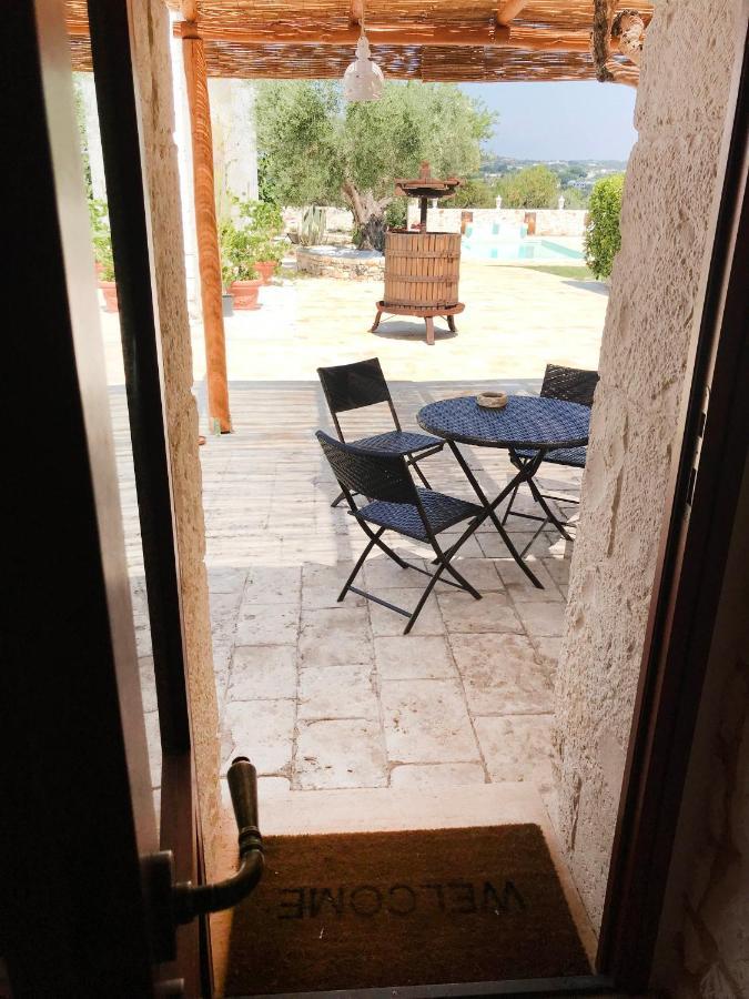 Trulli Petra Chiara Bed and Breakfast Locorotondo Buitenkant foto