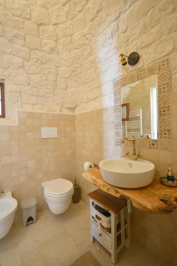 Trulli Petra Chiara Bed and Breakfast Locorotondo Buitenkant foto