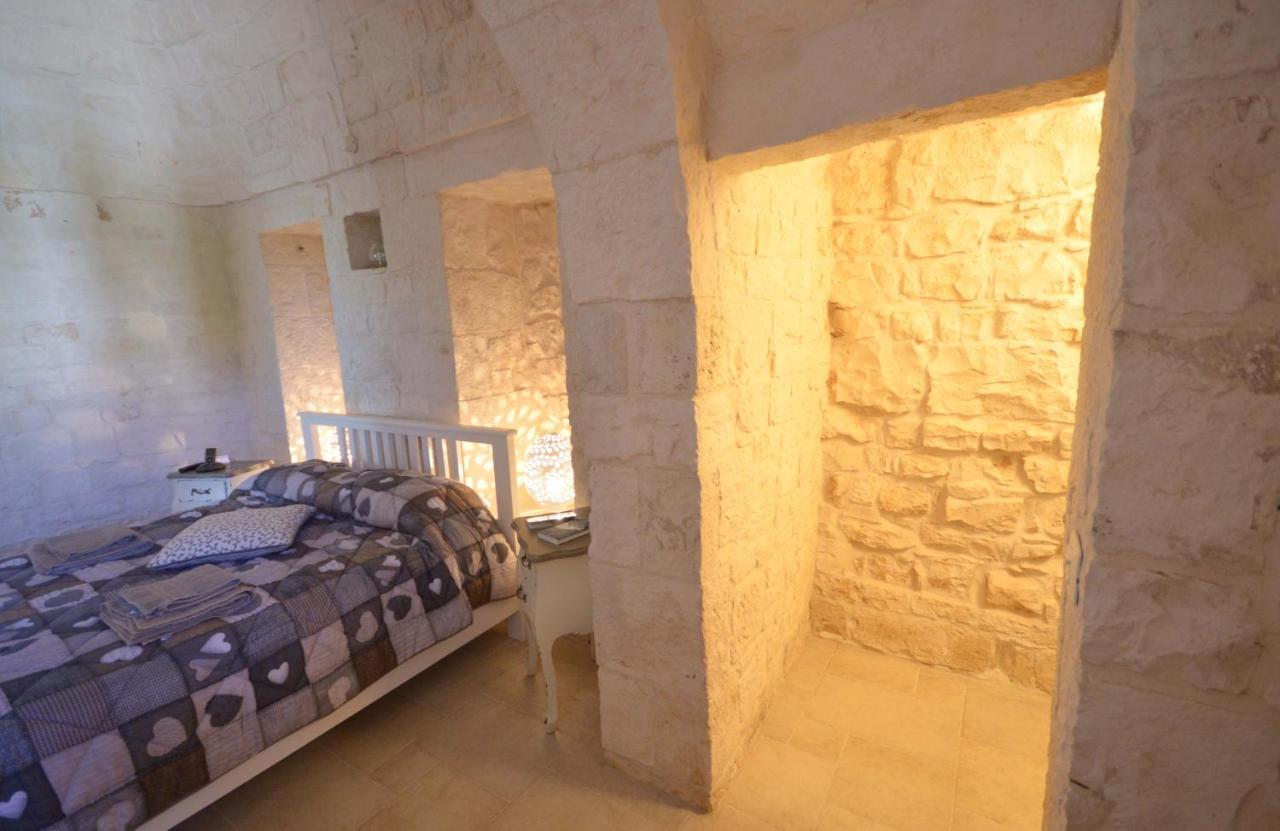 Trulli Petra Chiara Bed and Breakfast Locorotondo Buitenkant foto