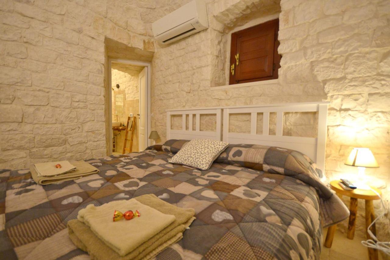 Trulli Petra Chiara Bed and Breakfast Locorotondo Buitenkant foto