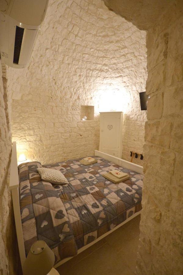 Trulli Petra Chiara Bed and Breakfast Locorotondo Buitenkant foto