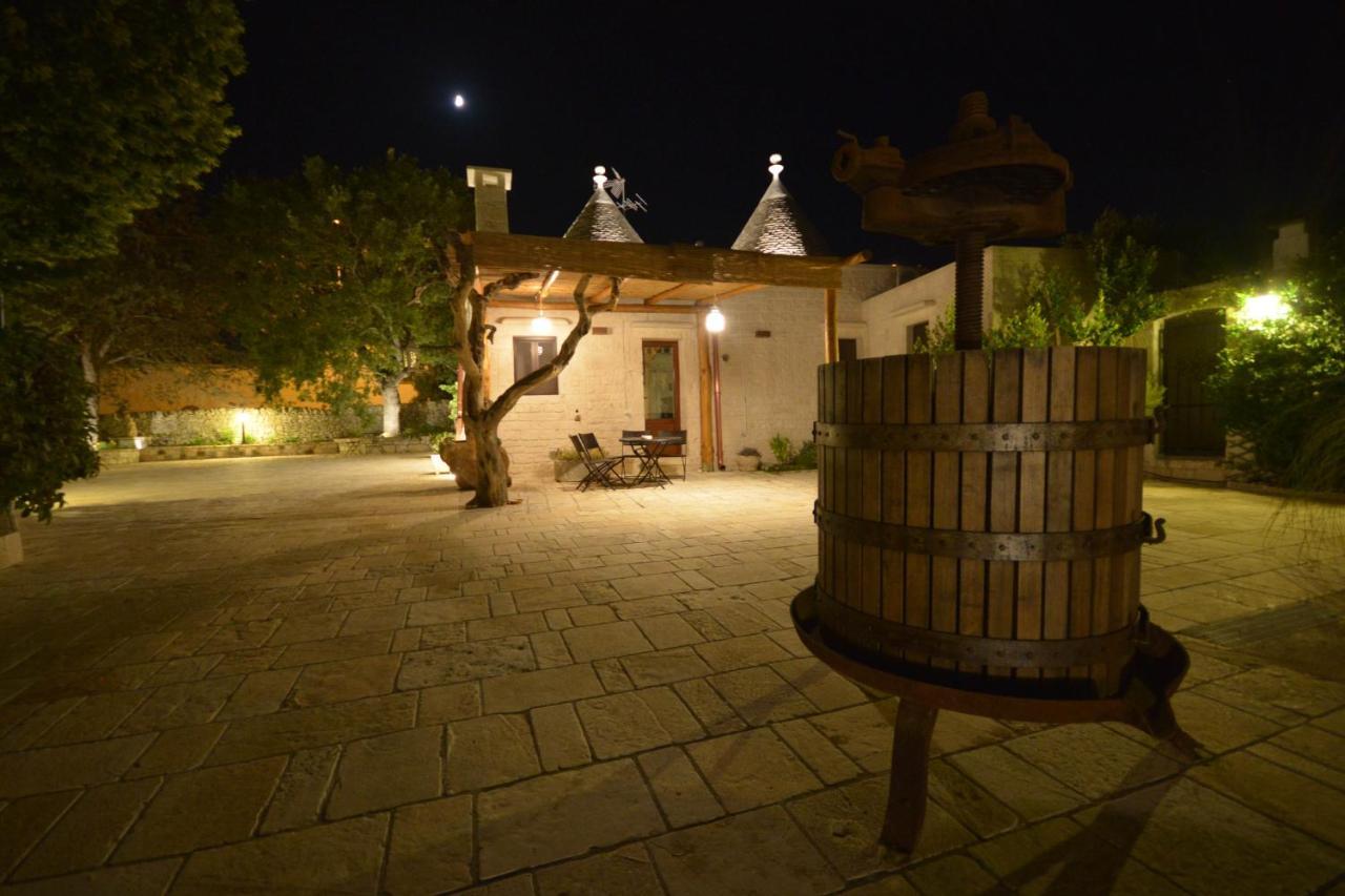 Trulli Petra Chiara Bed and Breakfast Locorotondo Buitenkant foto