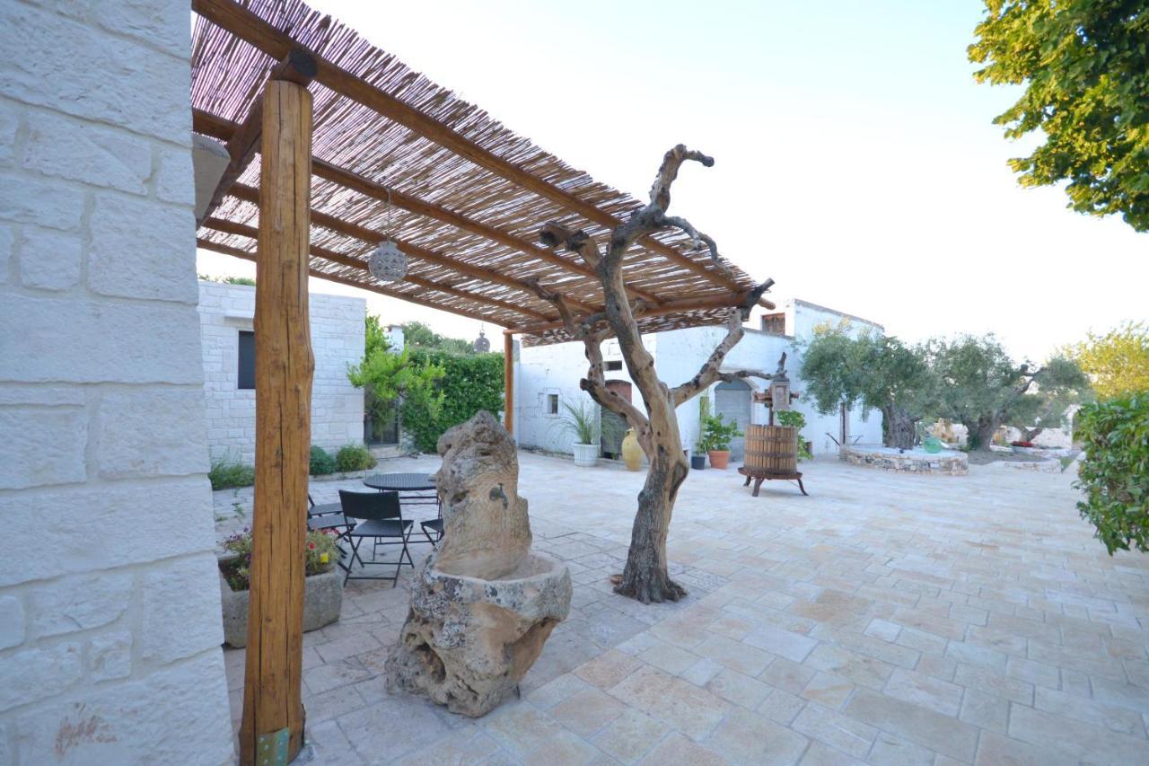 Trulli Petra Chiara Bed and Breakfast Locorotondo Buitenkant foto