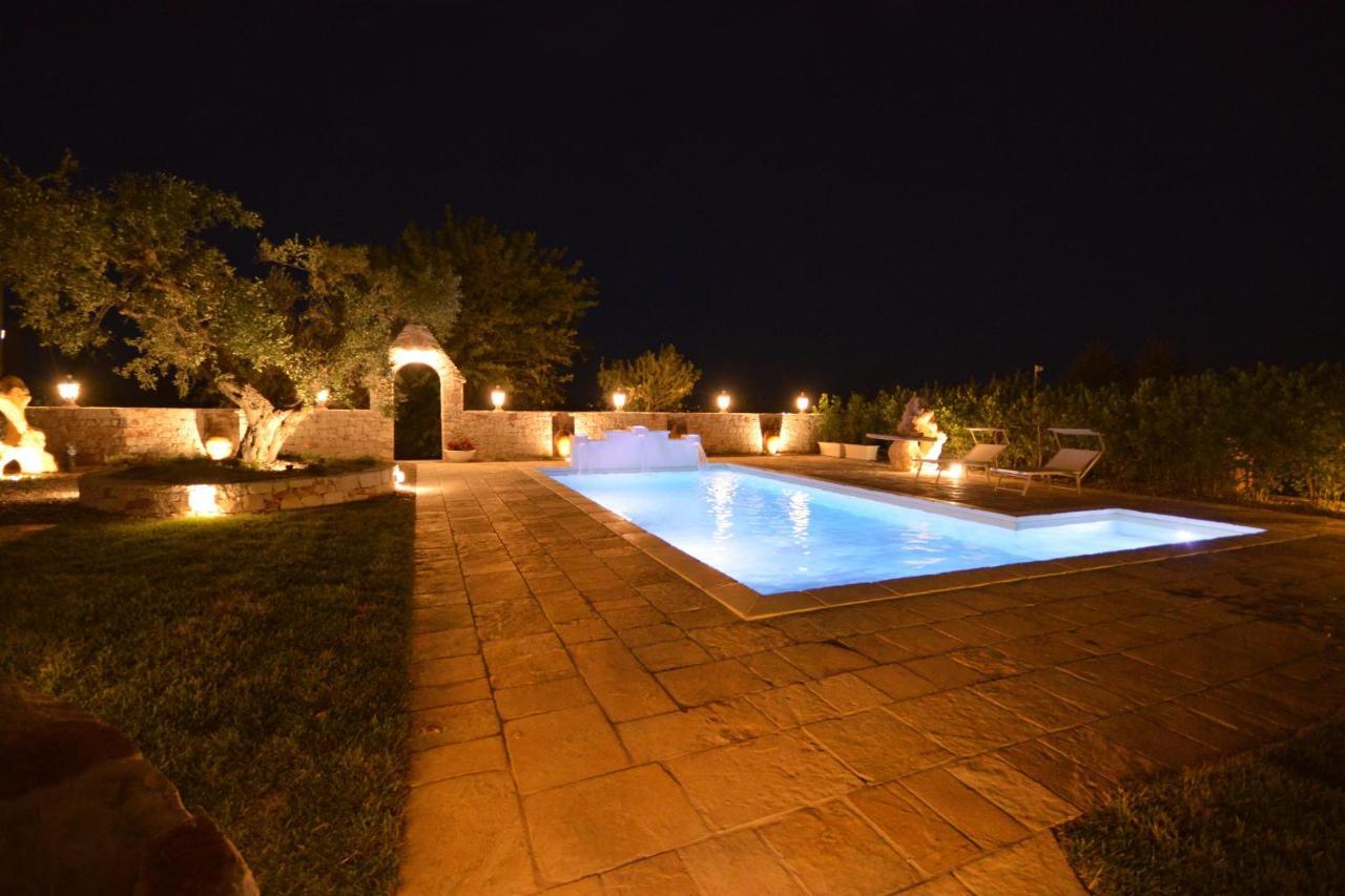 Trulli Petra Chiara Bed and Breakfast Locorotondo Buitenkant foto