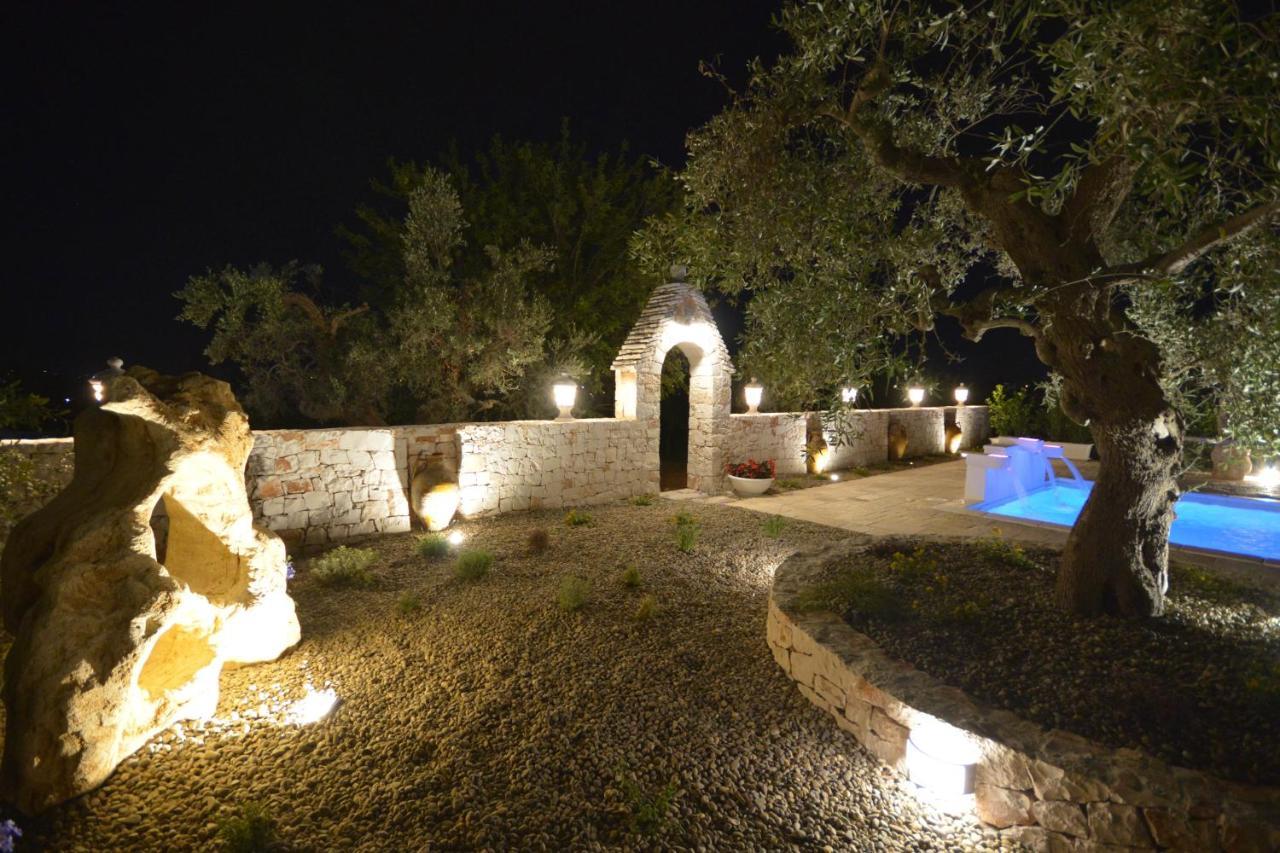 Trulli Petra Chiara Bed and Breakfast Locorotondo Buitenkant foto