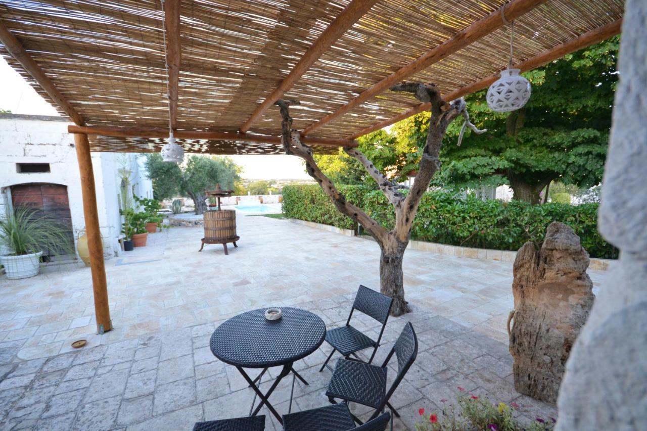 Trulli Petra Chiara Bed and Breakfast Locorotondo Buitenkant foto