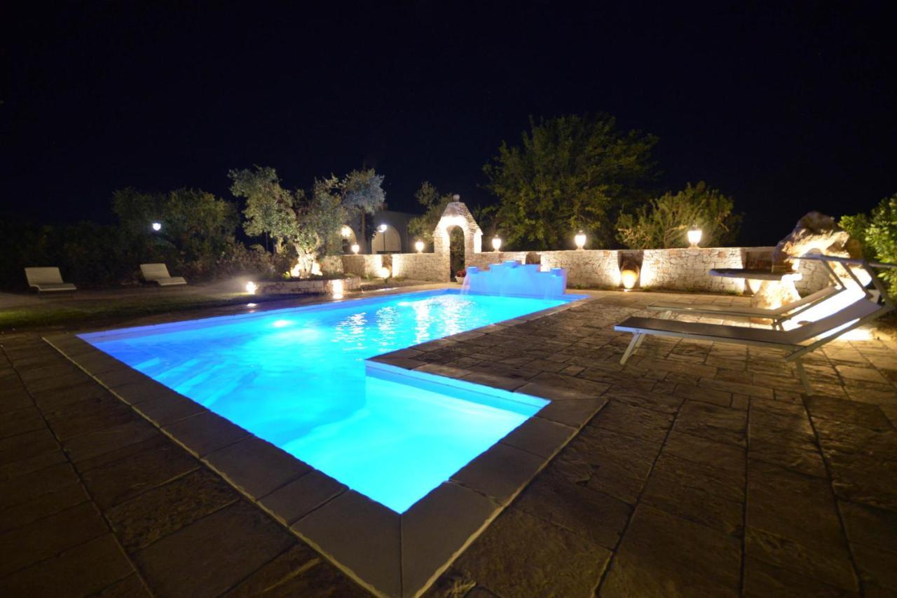 Trulli Petra Chiara Bed and Breakfast Locorotondo Buitenkant foto