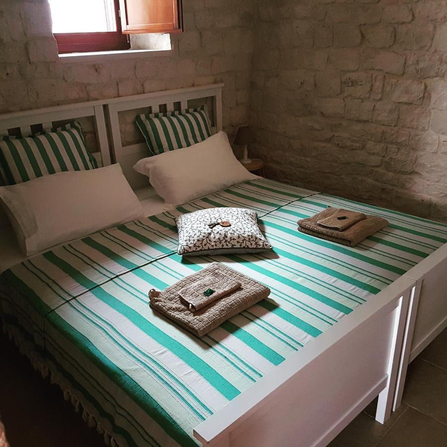 Trulli Petra Chiara Bed and Breakfast Locorotondo Buitenkant foto