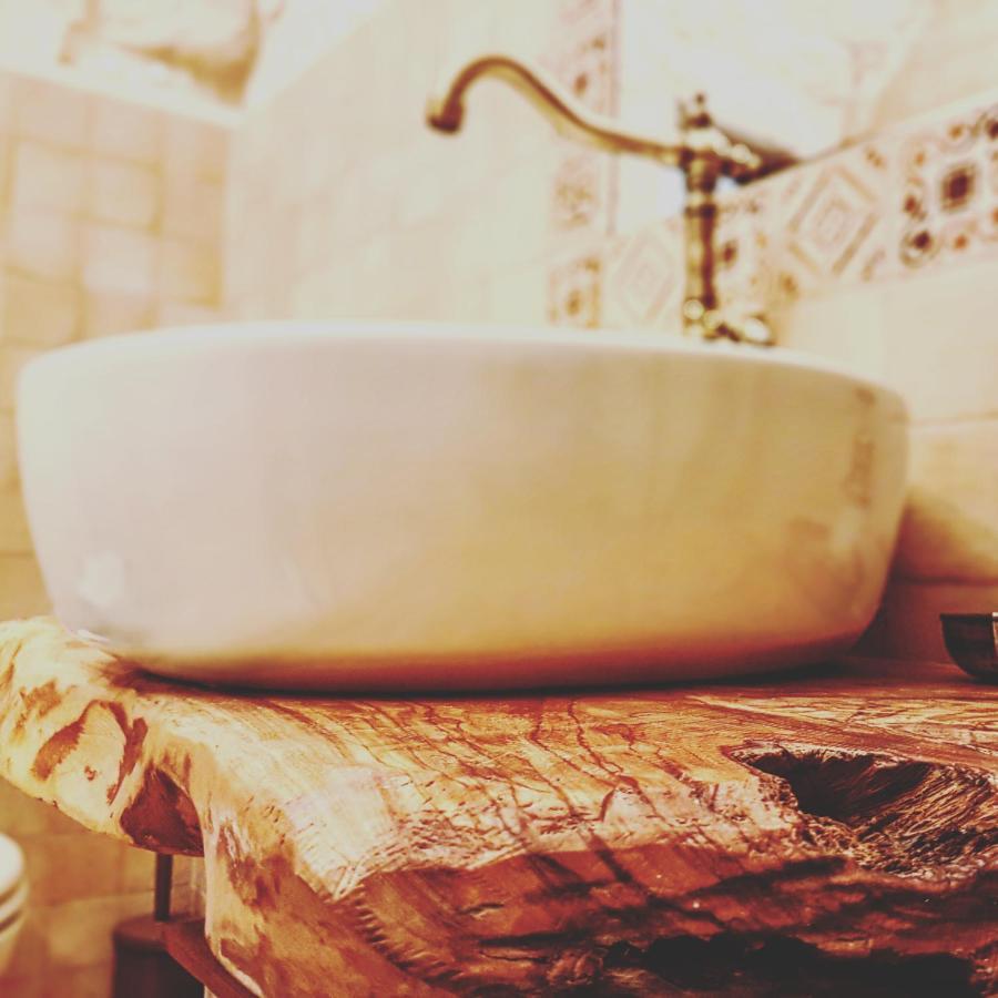Trulli Petra Chiara Bed and Breakfast Locorotondo Buitenkant foto
