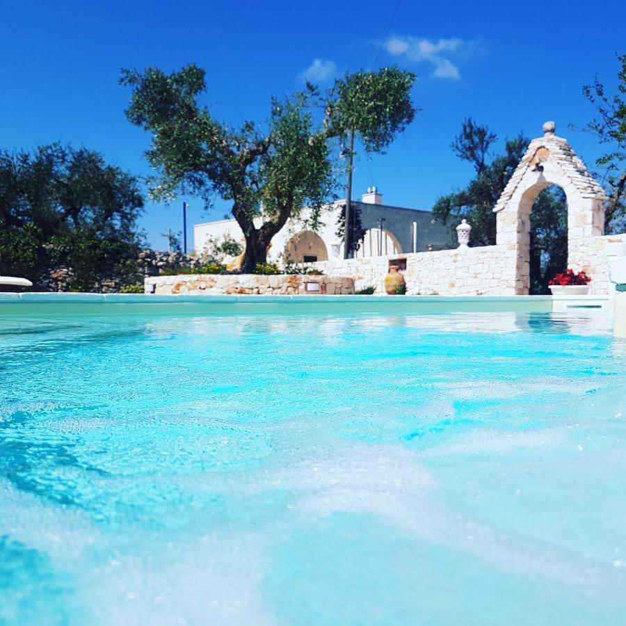 Trulli Petra Chiara Bed and Breakfast Locorotondo Buitenkant foto